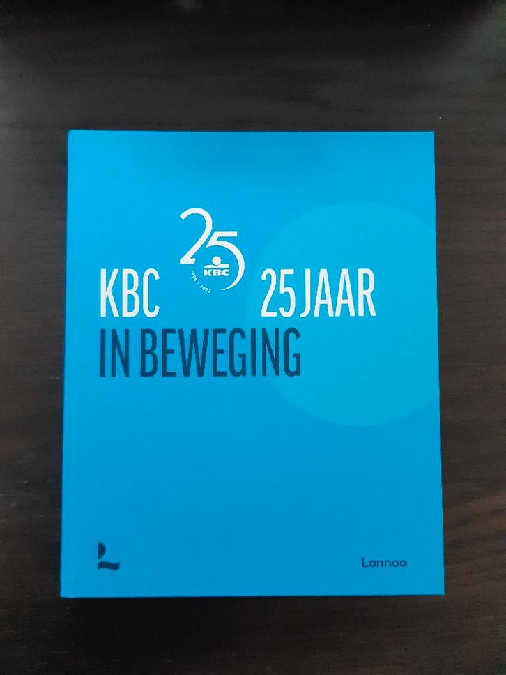Nieuw - Boek: KBC 25 jaar in beweging, Boeken, Economie, Management en Marketing, Nieuw, Ophalen of Verzenden