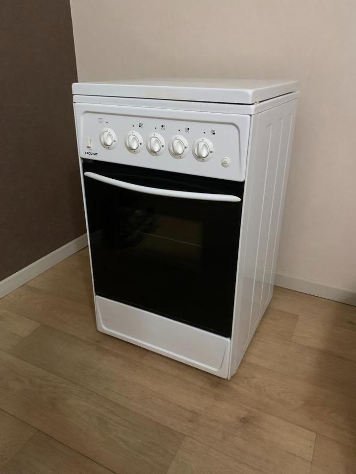 Gasfornuis met gasoven, Elektronische apparatuur, Fornuizen, Gebruikt, Vrijstaand, Gas, 4 kookzones, Minder dan 85 cm, 45 tot 60 cm