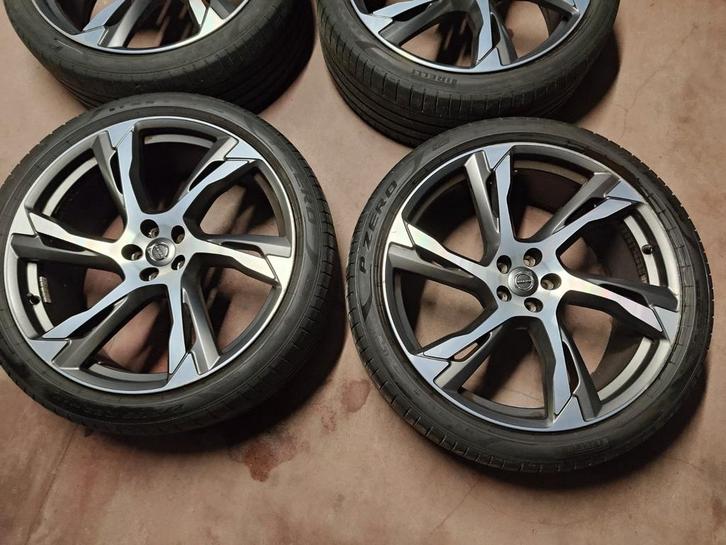 22 inch Volvo XC90 R Design velgen, Auto-onderdelen, Banden en Velgen, Band(en), Ophalen