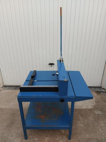 Papiersnijmachine Dahle beschikbaar voor biedingen