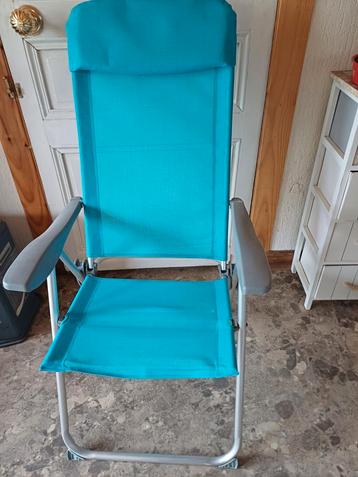 4 chaises neuves  beschikbaar voor biedingen