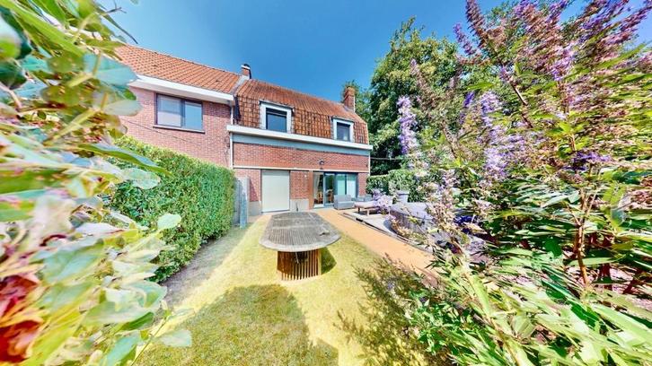 Halfopen bebouwing te koop te Aalbeke, Immo, Huizen en Appartementen te koop, Provincie West-Vlaanderen, 200 tot 500 m², Hoekwoning