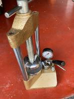 Hydraulische pers, Ophalen