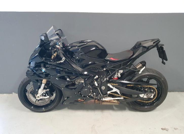 BMW S1000RR 2023 AKRAPOVIC BLACK EDITION, Motoren, Motoren | BMW, Particulier, Super Sport, meer dan 35 kW, 4 cilinders, Motorrijbewijs A
