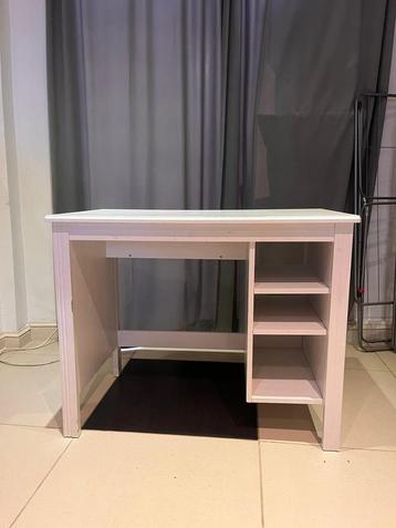 Bureau beschikbaar voor biedingen