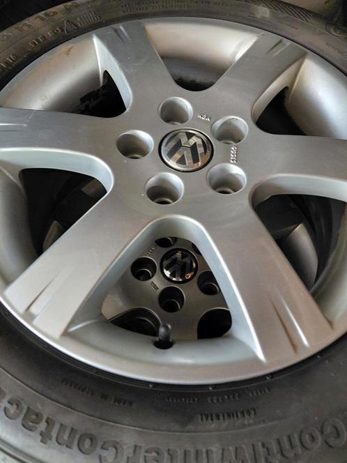 16 inch Winterbanden VW Golf met originele velgen, Auto diversen, Wieldoppen, Ophalen