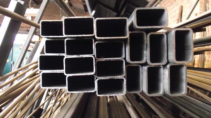 Verschillende metalen profielen verkrijgbaar, te 9300 Aalst, Doe-het-zelf en Bouw, Metalen, Nieuw, IJzer, Ophalen