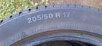 4 winterbanden continental 205 55 17, Auto diversen, Autosport-onderdelen, Ophalen, Zo goed als nieuw