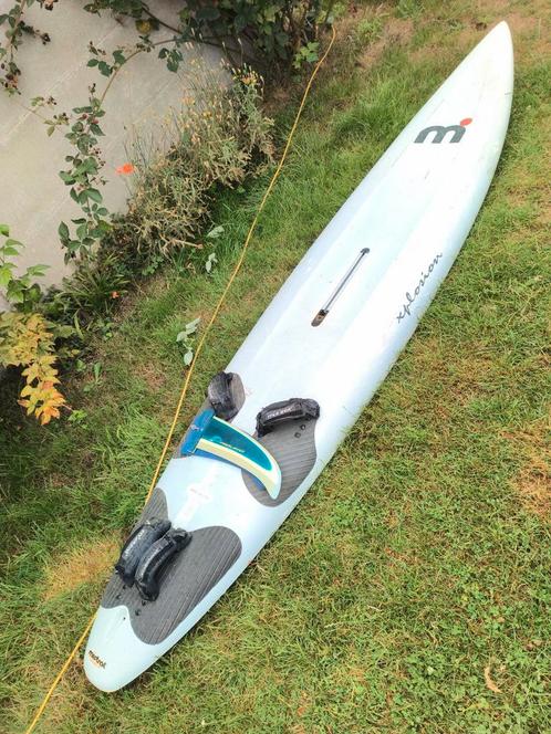 Mistral explosion 120 liter, Watersport en Boten, Windsurfen, Gebruikt, 250 tot 300 cm, Met vin(nen), Ophalen