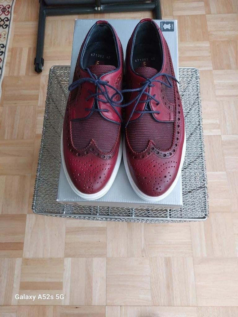 Chaussures  homme Mode neuf tout cuir pointure 40 pour 25 €, Enlèvement, Comme neuf