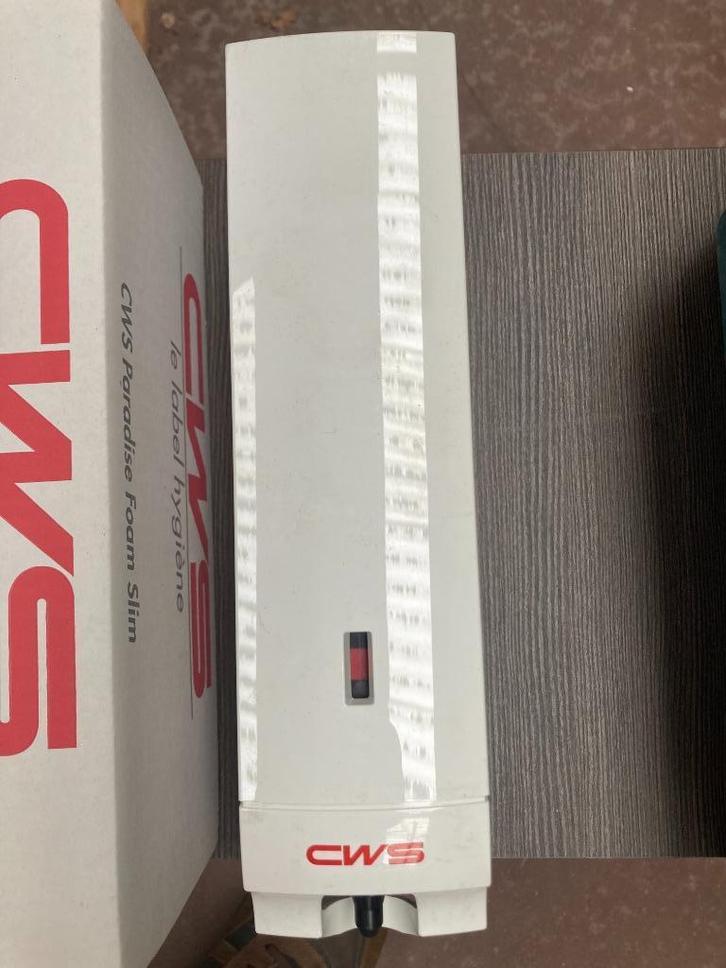 ParadiseLine-zeepschuimdispenser Foam Slim  – CWS, Zakelijke goederen, Kantoor en Winkelinrichting | Onderdelen, Ophalen