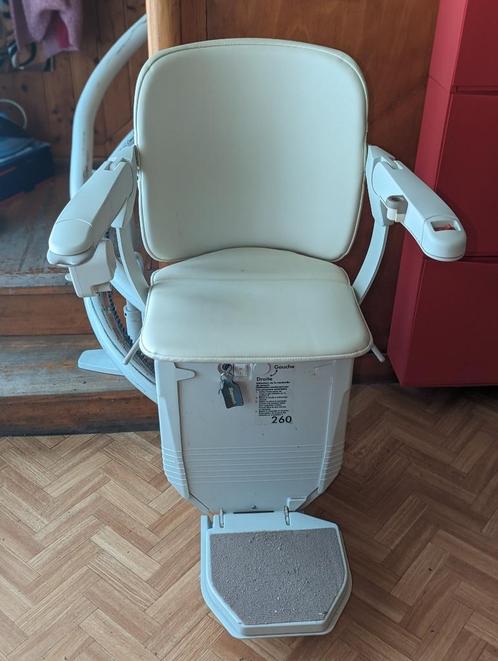Elektrische traplift, Huis en Inrichting, Overige Huis en Inrichting, Zo goed als nieuw, Ophalen