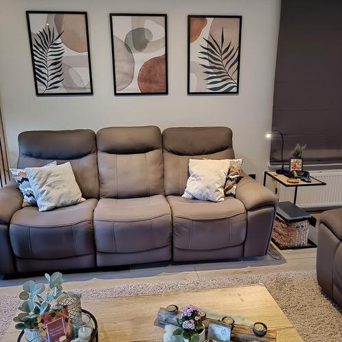 Salon 3,2,1 zit. 3 zit met elekt relaxen en USB aansluiting., Huis en Inrichting, Zetels | Complete zithoeken, Zo goed als nieuw