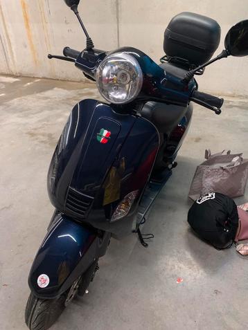 Scooter GTS toscana, Fietsen en Brommers, Ophalen, Gts, Benzine, 50 cc