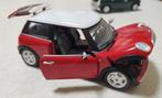 MiniCooper 2001 rood, Bburago 1/18., Hobby en Vrije tijd, Ophalen of Verzenden, Zo goed als nieuw, Auto, Burago