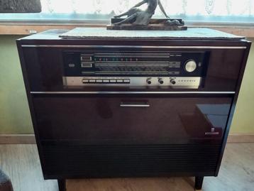 Grundig radiomeubel uit de jaren ’70., Antiek en Kunst, Ophalen
