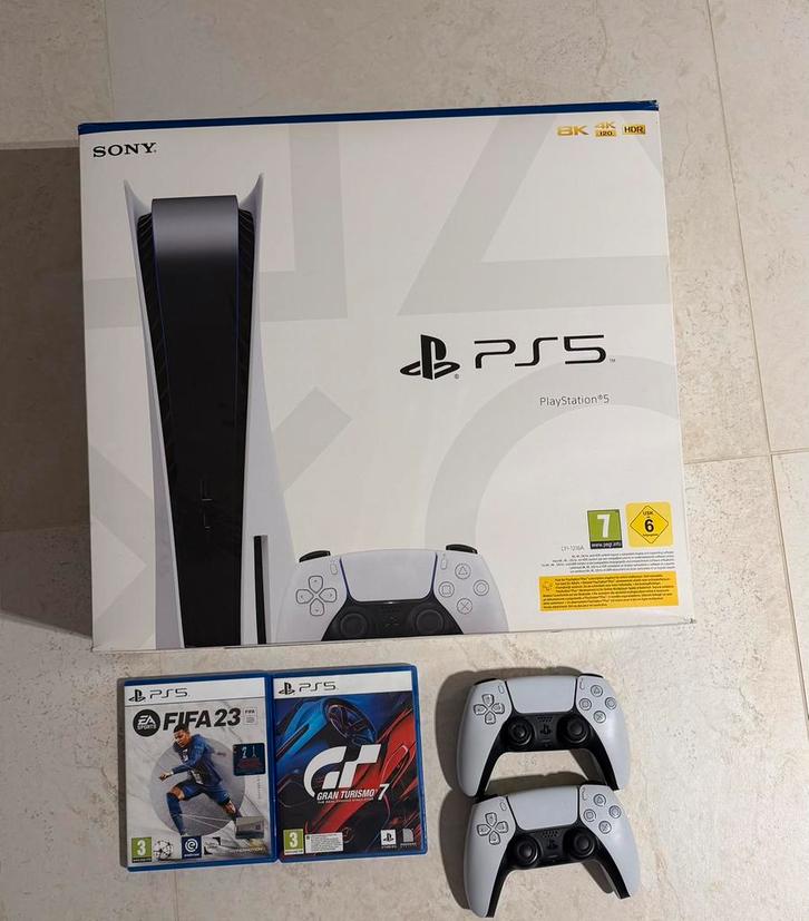 Ps5 + 2 controllers + 2 games disc-editie bijna nieuw, Games en Spelcomputers, Spelcomputers | Sony PlayStation 5, Zo goed als nieuw