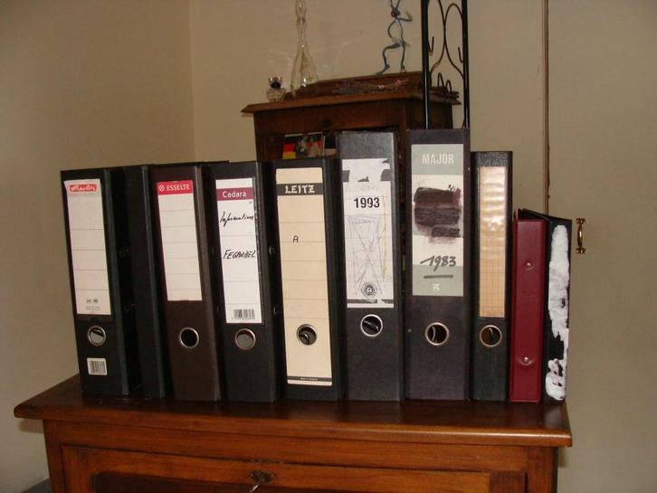 lot 10 classeurs + attaches à lamelles , Divers, Fournitures scolaires, Enlèvement