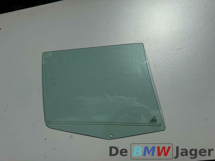 Zijruit rechts achter deur BMW E46 touring 51348208998, Auto-onderdelen, Ruiten en Toebehoren, BMW, Gebruikt, Ophalen of Verzenden