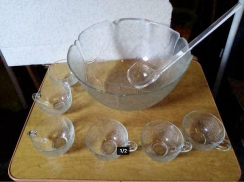 Nieuwe kom voor fruitpunch met 6 tasjes en pollepel, Huis en Inrichting, Keuken | Servies, Zo goed als nieuw, Kom(men), Glas, Ophalen of Verzenden