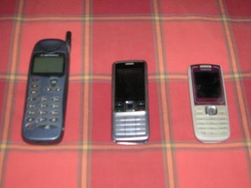Gsm 2 x Nokia en 1 x Motorola, Télécoms, Enlèvement