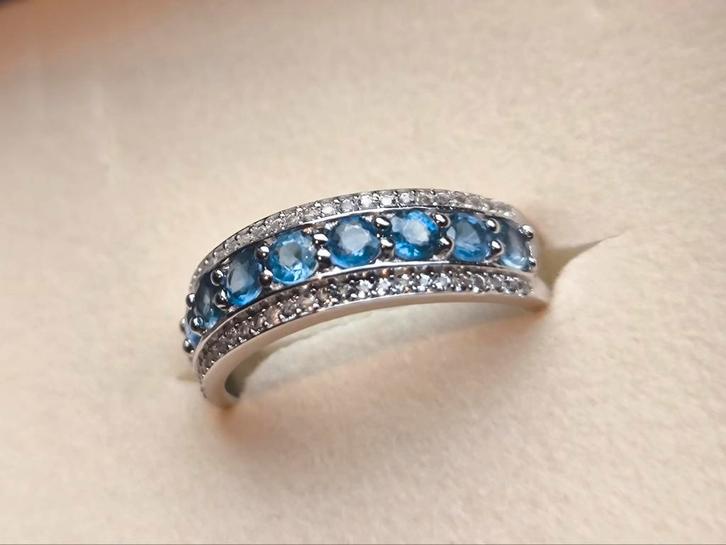 18k witgoud vergulde ring met zeldzame tanzaniet, Handtassen en Accessoires, Ringen, Blauw, Ophalen of Verzenden