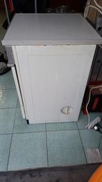 Een droogkast, Elektronische apparatuur, Droogkasten, Ophalen