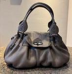 Taupe handtas Nathan, Handtassen en Accessoires, Tassen | Damestassen, Ophalen, Zo goed als nieuw, Handtas