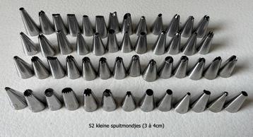 52 spuitmondjes (3 à 4cm) beschikbaar voor biedingen