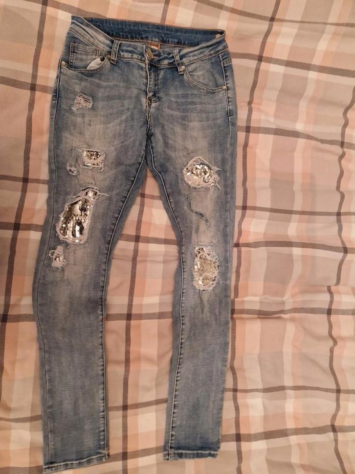 Klein pakketje dames kleding maat L, Kleding | Dames, Dames-kledingpakketten, Zo goed als nieuw, Maat 42/44 (L), Ophalen