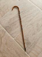 Oude wandelstok met medaillons., Ophalen, Gebruikt