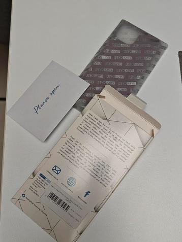 iPhone 14 nieuwe silicone case for chain beschikbaar voor biedingen