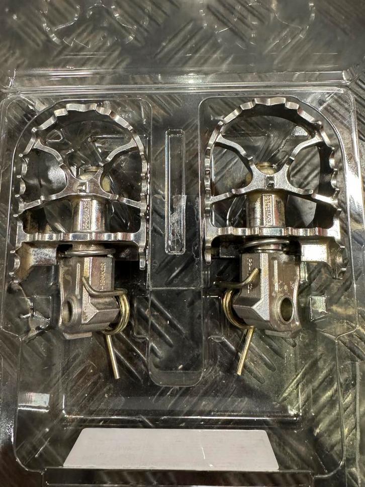 Pivot pegz, Motoren, Accessoires | Overige, Ophalen