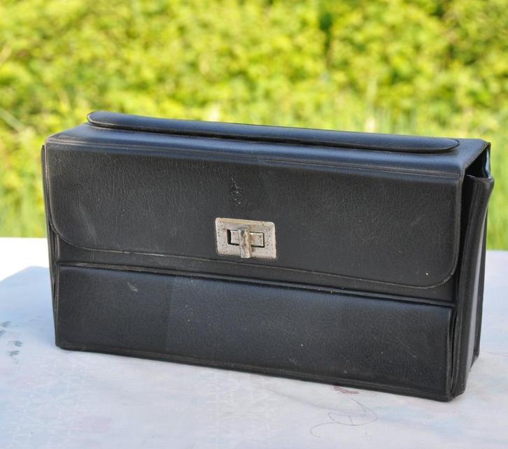 boitier valisette skaï range cassettes audios vintage, Verzamelen, Retro, Audio en Video, Ophalen of Verzenden