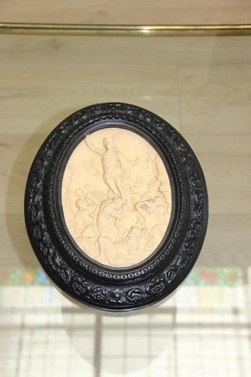 Antiek reliëfmedaillon A. Masson (1856) beschikbaar voor biedingen