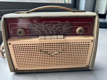 Vintage NOVAK radio 791