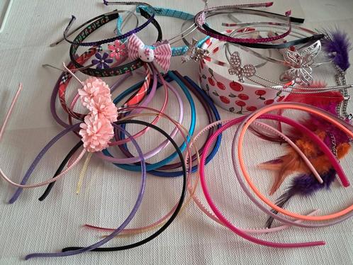 Diademen, Handtassen en Accessoires, Kindersieraden, Zo goed als nieuw, Zwart, Ophalen