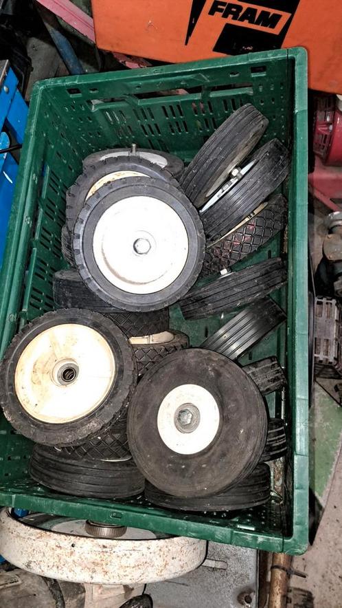100tal nieuwe wielen, Tuin en Terras, Zitmaaiers, Nieuw, Ophalen of Verzenden