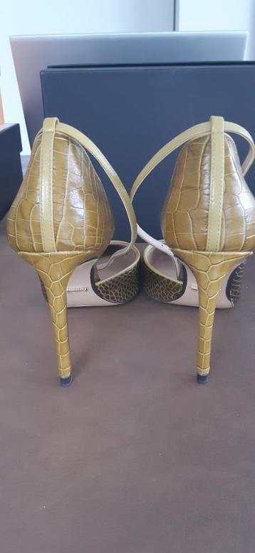Chaussures taille 38, Envoi, Comme neuf, Escarpins