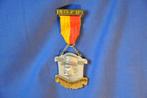 medaille 5eme  marche de l'armistice 14/18 année 1975 (3), Autres matériaux, Enlèvement ou Envoi