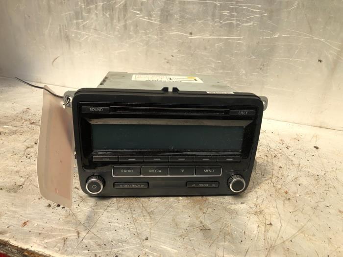 Radio d'un Seat Leon, Autos : Pièces & Accessoires, Électronique & Câbles, Seat, Utilisé, 3 mois de garantie, Enlèvement ou Envoi