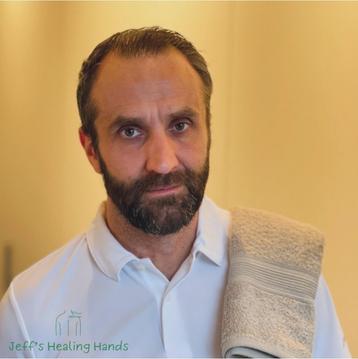 Man masseert man  beschikbaar voor biedingen