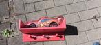Lightning McQueen kapstok en een plank, Ophalen