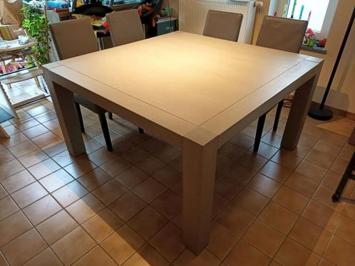 Table carrée en bois massif - 144 cm de côté, Antiek en Kunst, Antiek | Meubels | Tafels, Ophalen