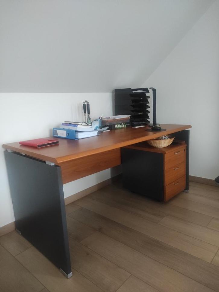 Duurzame bureau met 3 schuiflades, Huis en Inrichting, Bureaus, Bureau, Ophalen