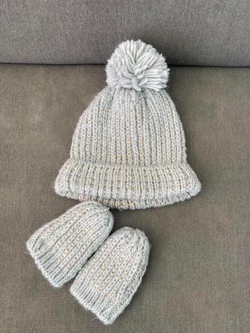 Bonnet et mitaines neufs 12/24 mois, Enlèvement ou Envoi, Neuf, Garçon ou Fille, Ensemble
