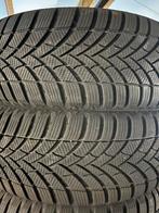 Semperit Speed Grip 5 215/65r16, Autos : Pièces & Accessoires, Pneus & Jantes, 16 pouces, Véhicule de tourisme, Pneu(s), Enlèvement