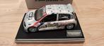 1/18 Renault clio v6 et V6 trophy, Hobby en Vrije tijd, Ophalen of Verzenden, Zo goed als nieuw