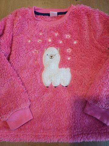 Superzacht fluffy truitje (mt 110-116) beschikbaar voor biedingen