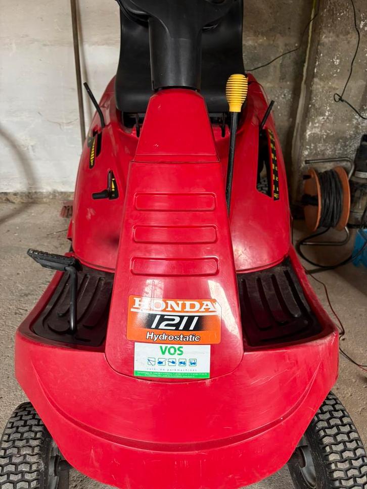 Zitmaaier honda 1211 voor handig persoon, Jardin & Terrasse, Tondeuses autoportées, Utilisé, Moins de 90 cm, Démarrage électrique